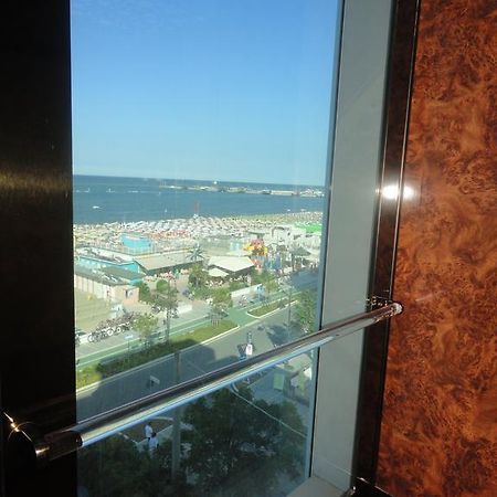 Hotel Al Ragno Чезенатіко Екстер'єр фото
