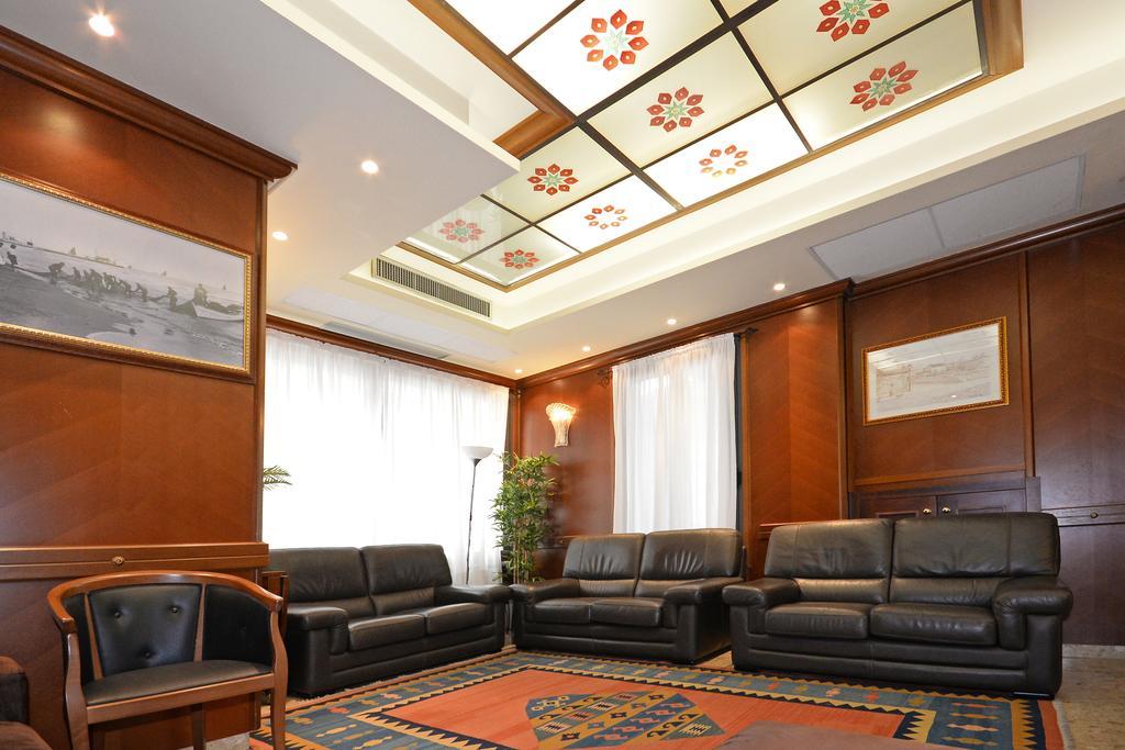 Hotel Al Ragno Чезенатіко Екстер'єр фото