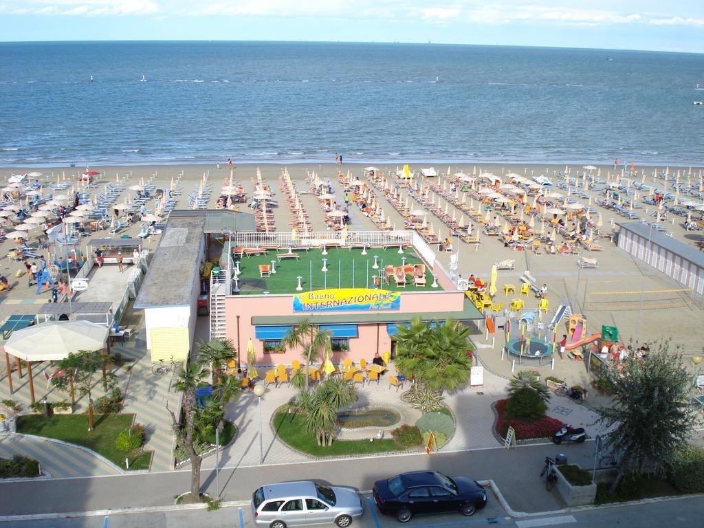 Hotel Al Ragno Чезенатіко Екстер'єр фото